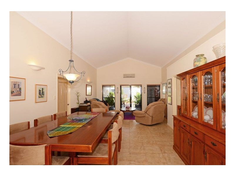 86 Christensen Street, Urraween QLD 4655