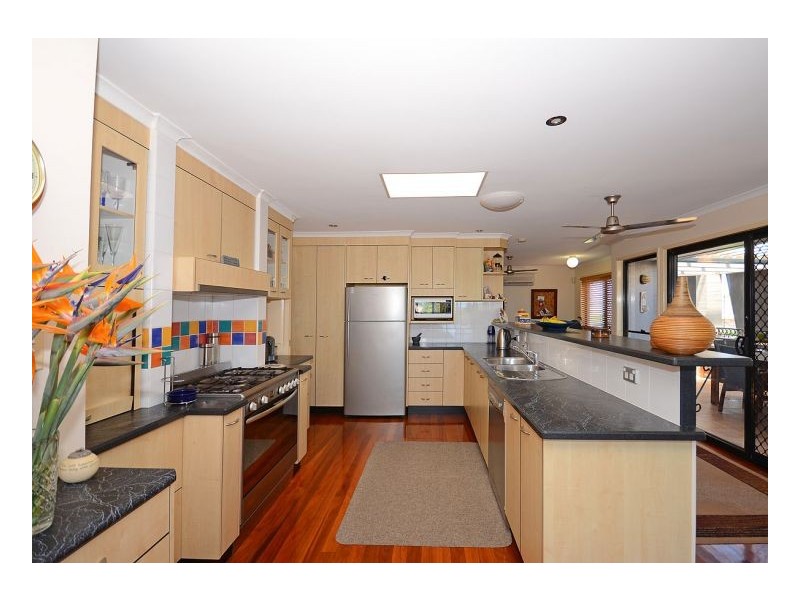 86 Christensen Street, Urraween QLD 4655