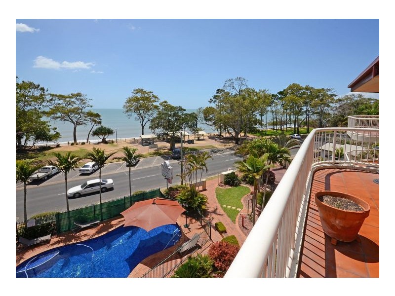 20/451 Esplanade, Torquay QLD 4655