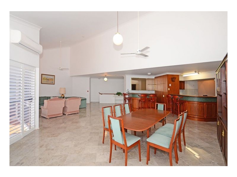 20/451 Esplanade, Torquay QLD 4655