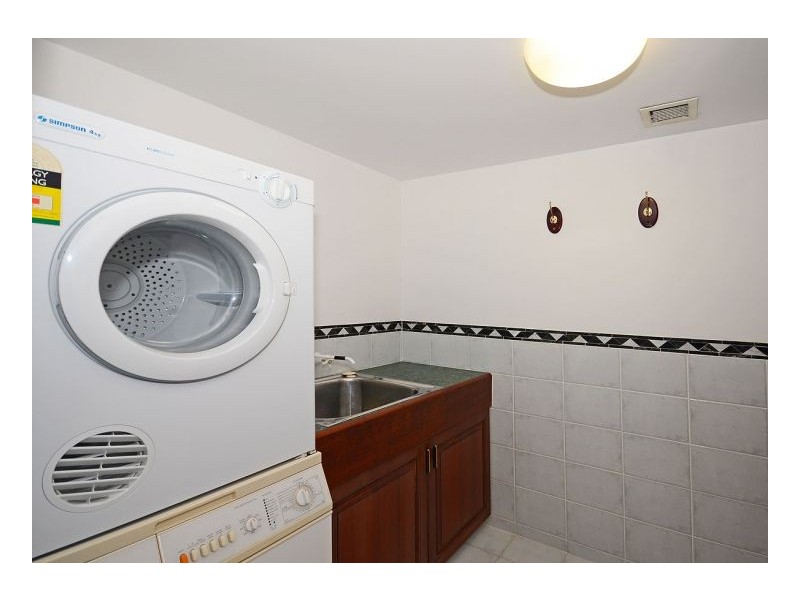 20/451 Esplanade, Torquay QLD 4655