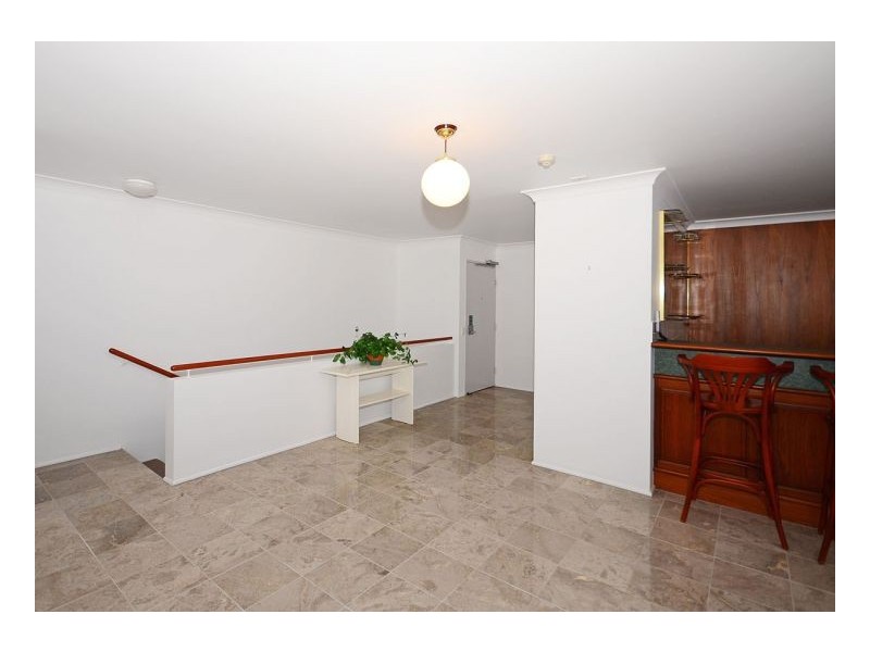 20/451 Esplanade, Torquay QLD 4655