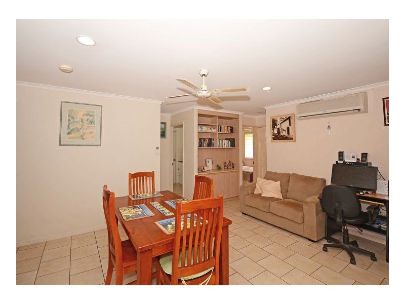 6 Carrie Court, Torquay QLD 4655