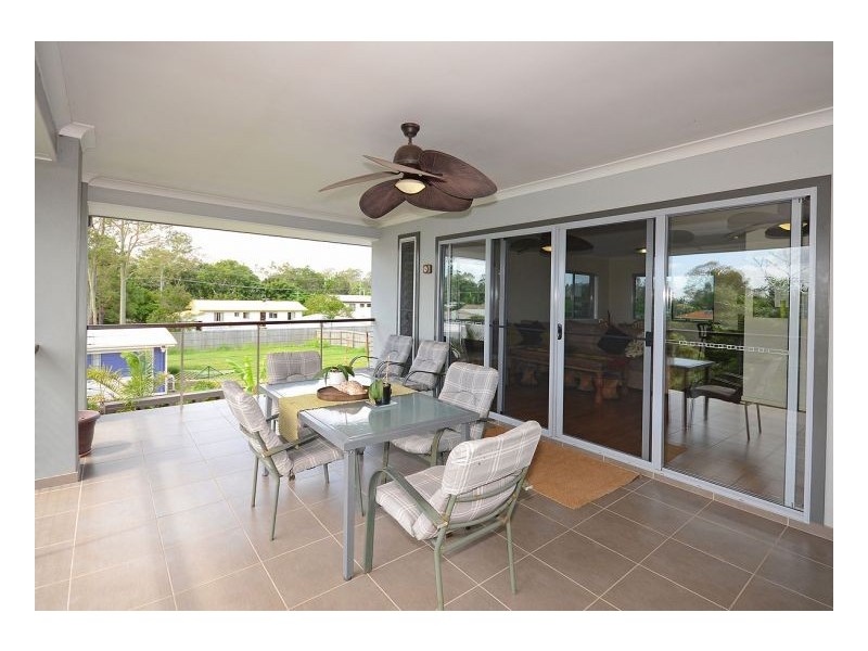9 Beachside Court, Toogoom QLD 4655