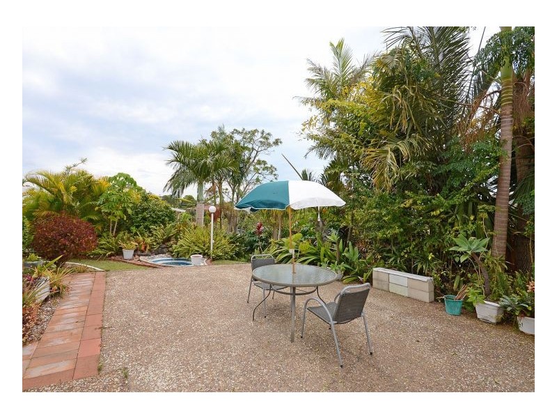 95 Christensen Street, Urraween QLD 4655