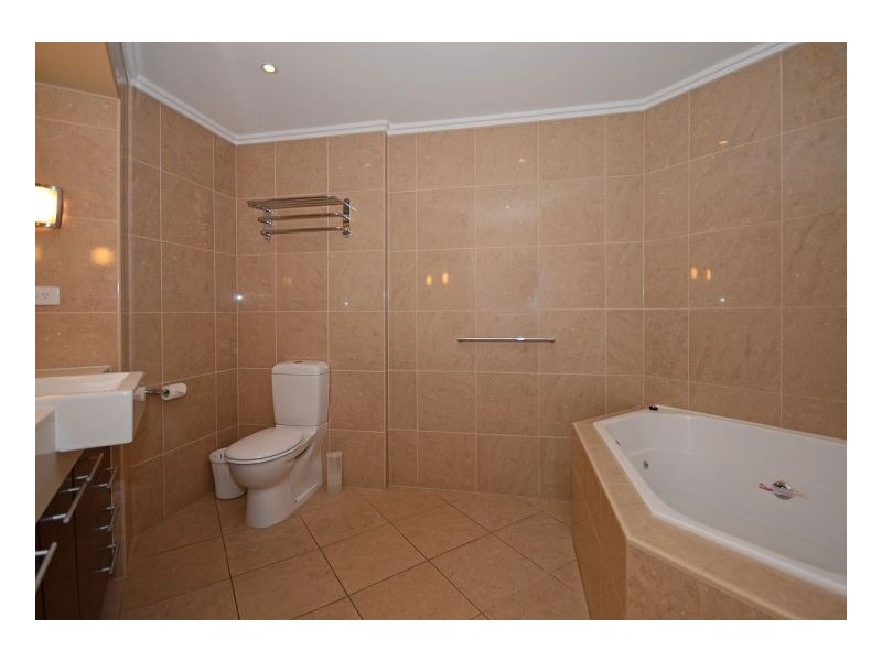 Unit 412 ‘peppers Pier Resort’ 569 Esplanade, Urangan QLD 4655