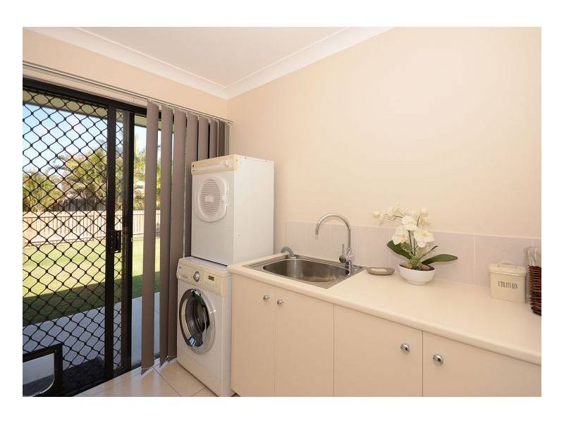 15 Rathdowne Court, Urraween QLD 4655