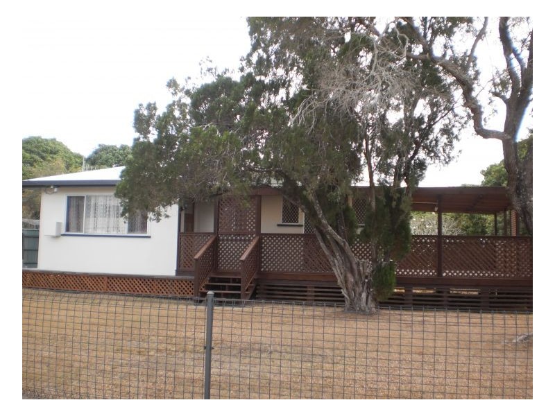 175 Long Street, Point Vernon QLD 4655