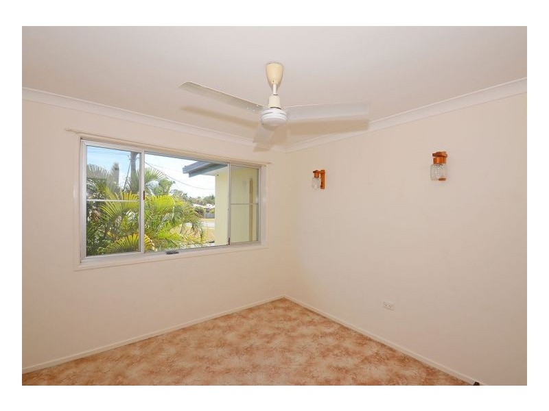 91 Urangan Street, Torquay QLD 4655