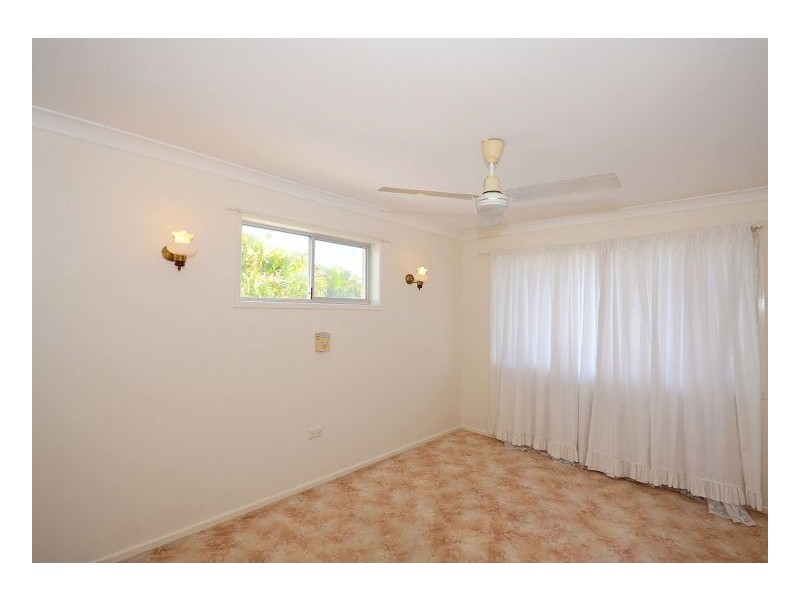 91 Urangan Street, Torquay QLD 4655