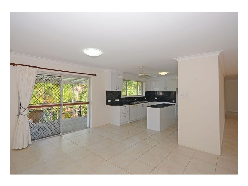 91 Urangan Street, Torquay QLD 4655