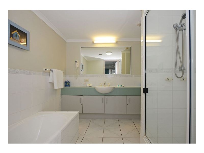 16/386 Esplanade, Torquay QLD 4655