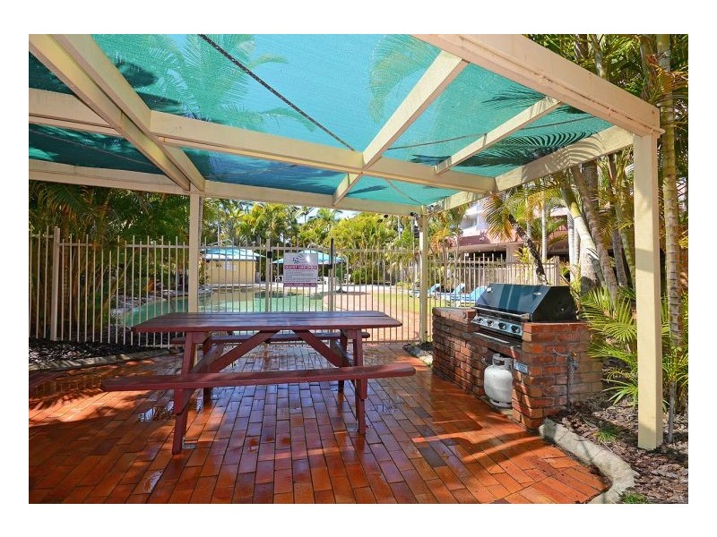 16/386 Esplanade, Torquay QLD 4655