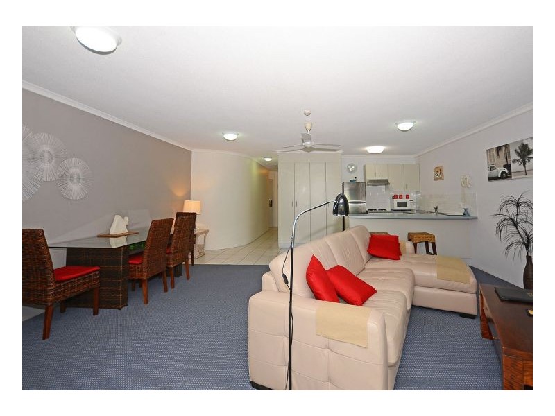 16/386 Esplanade, Torquay QLD 4655