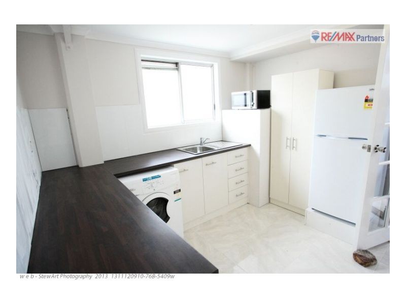 1 Gibbs Street, Urangan QLD 4655