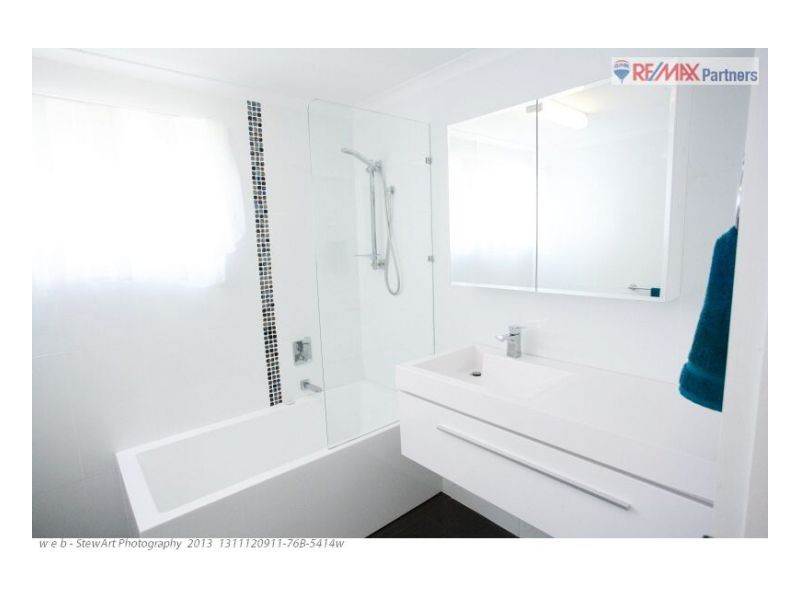 1 Gibbs Street, Urangan QLD 4655