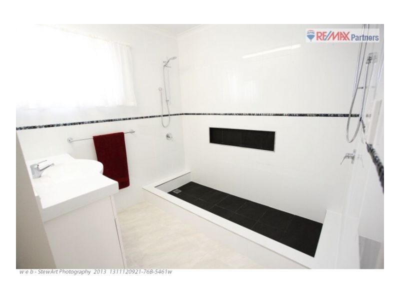 1 Gibbs Street, Urangan QLD 4655