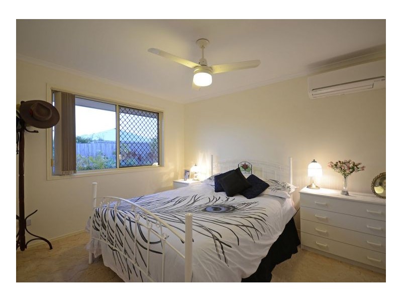 16 Kirton Road, Point Vernon QLD 4655
