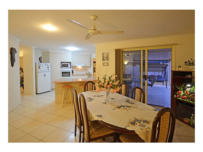 16 Kirton Road, Point Vernon QLD 4655