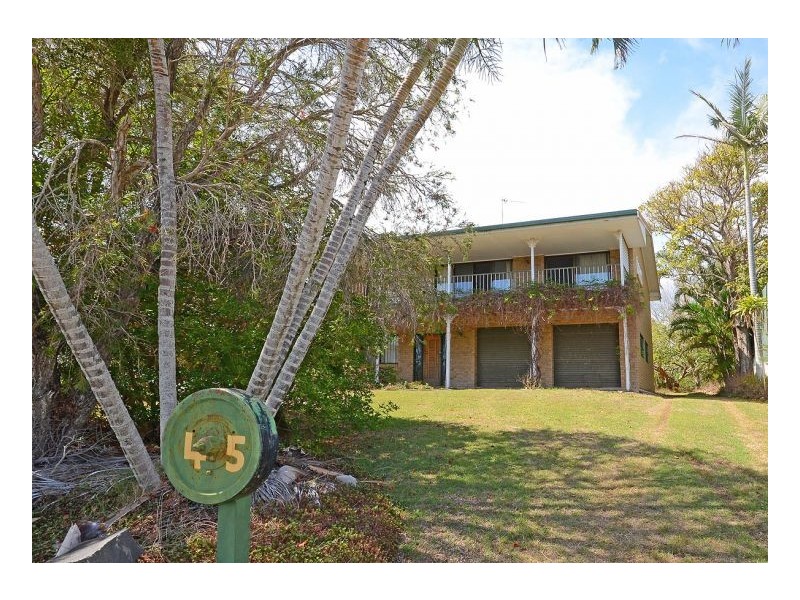 45 Kent Street, Urangan QLD 4655