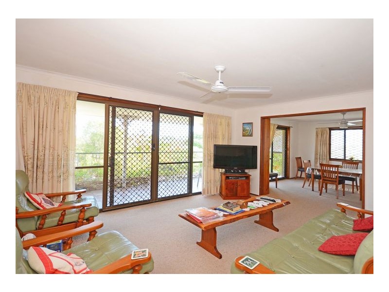 45 Kent Street, Urangan QLD 4655