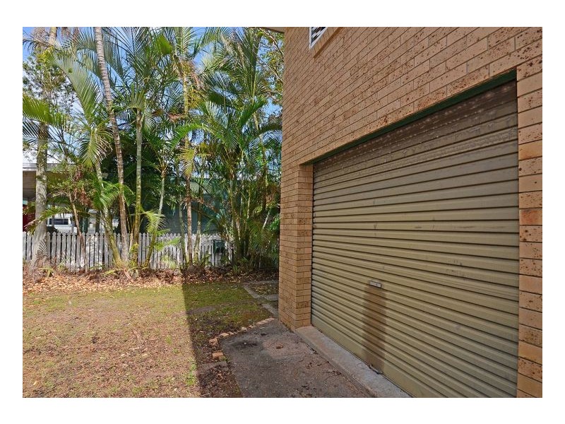 45 Kent Street, Urangan QLD 4655