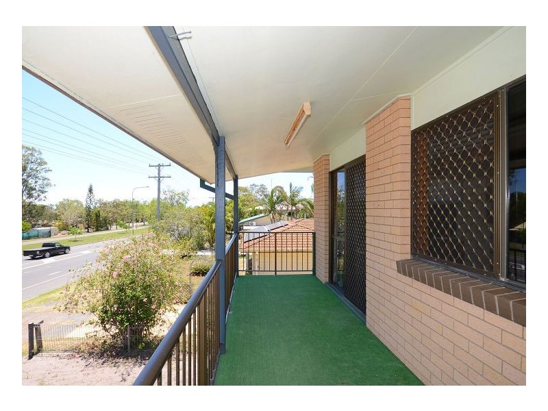 597 Boat Harbour Drive, Urangan QLD 4655