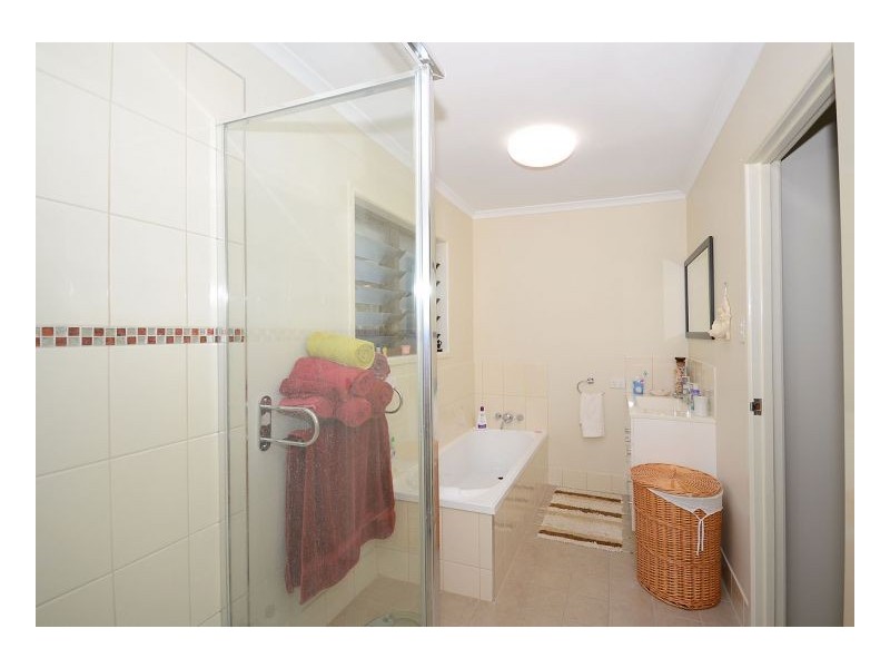 597 Boat Harbour Drive, Urangan QLD 4655