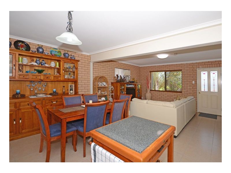 597 Boat Harbour Drive, Urangan QLD 4655
