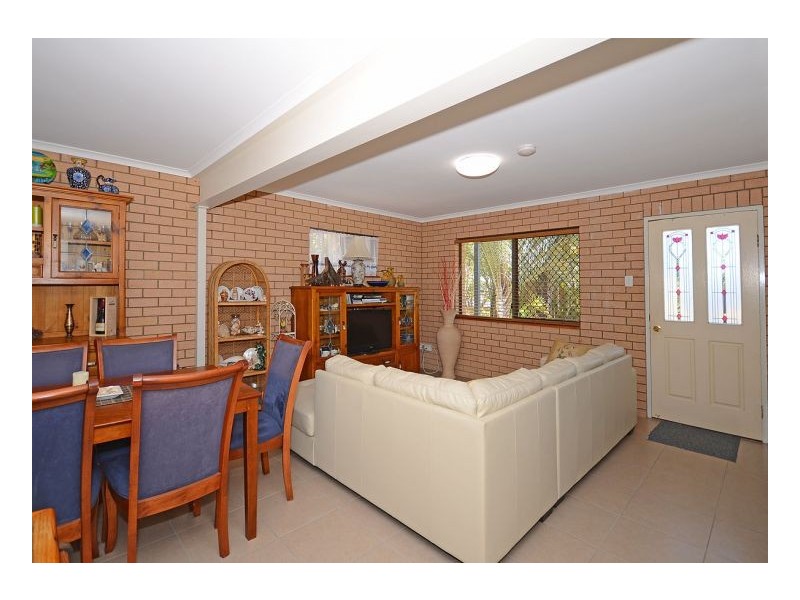 597 Boat Harbour Drive, Urangan QLD 4655
