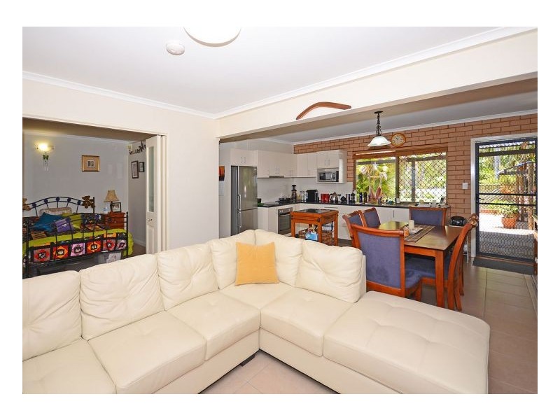 597 Boat Harbour Drive, Urangan QLD 4655