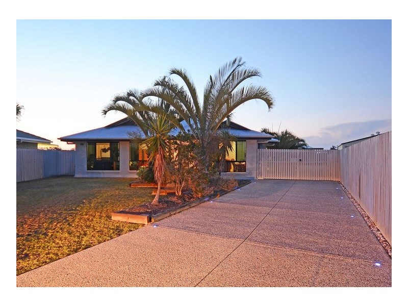 23 Kestrel Court, Eli Waters QLD 4655