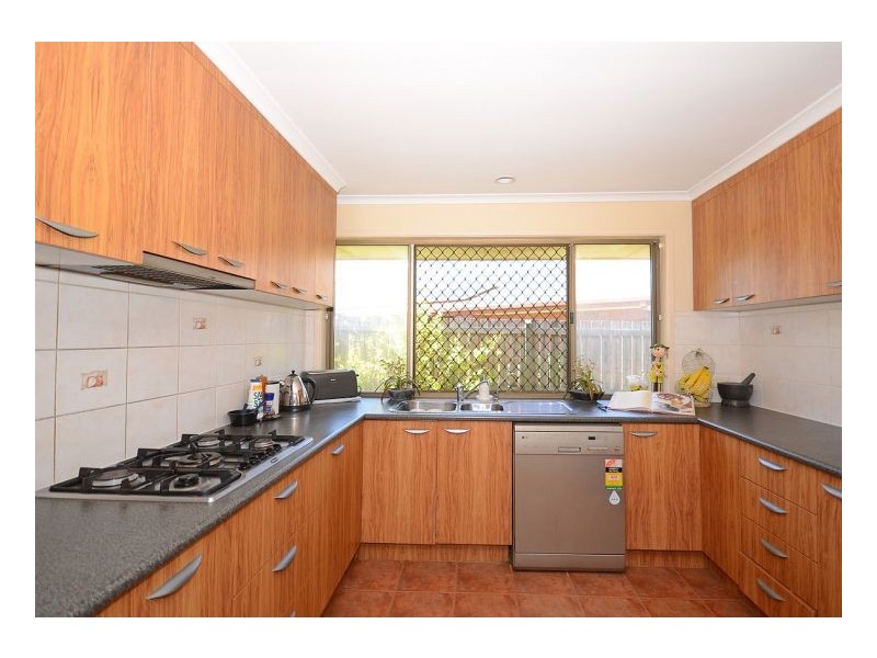 84 Murphy Street, Point Vernon QLD 4655