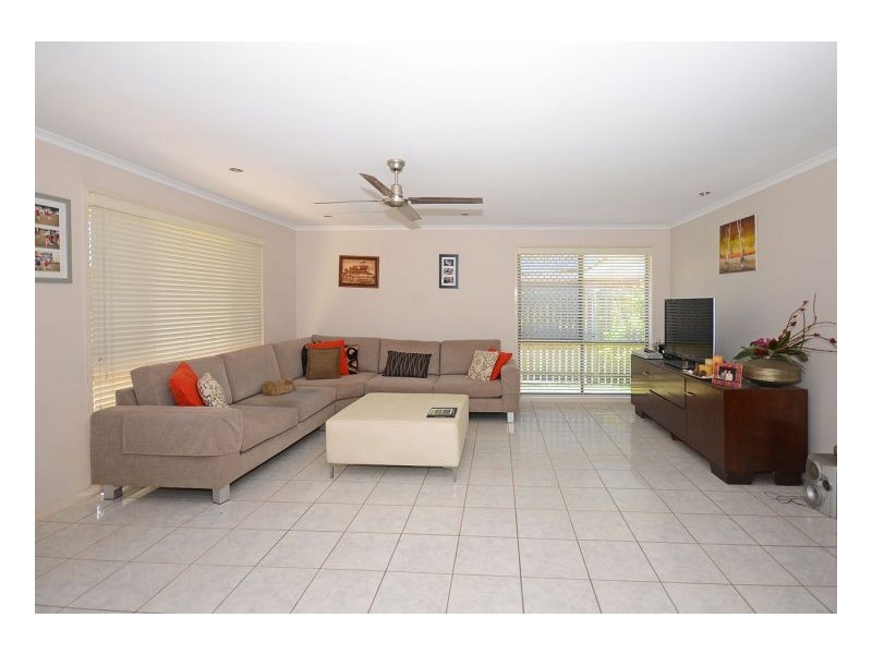 84 Murphy Street, Point Vernon QLD 4655