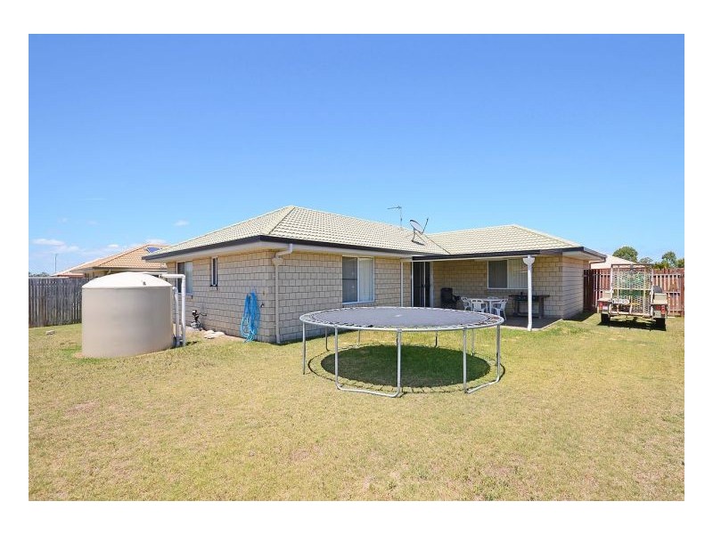 5 Lambour Court, Point Vernon QLD 4655