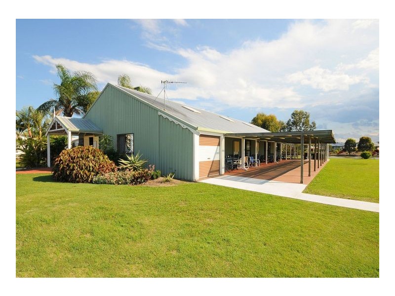 10/14 Ibis Boulevard, Eli Waters QLD 4655