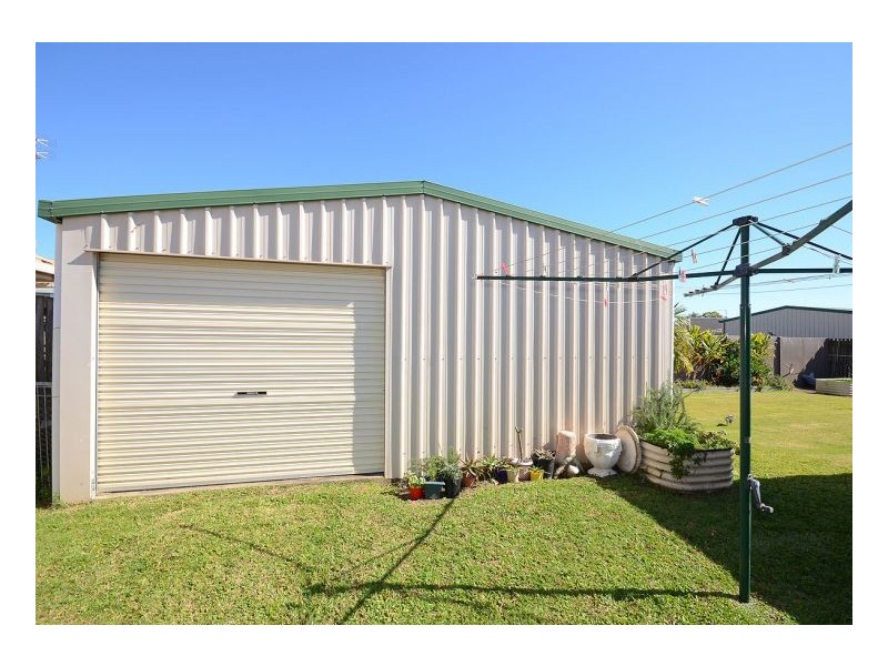 33 Merlin Drive, Urangan QLD 4655