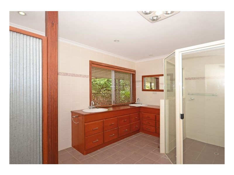 319 Condor Drive, Sunshine Acres QLD 4655