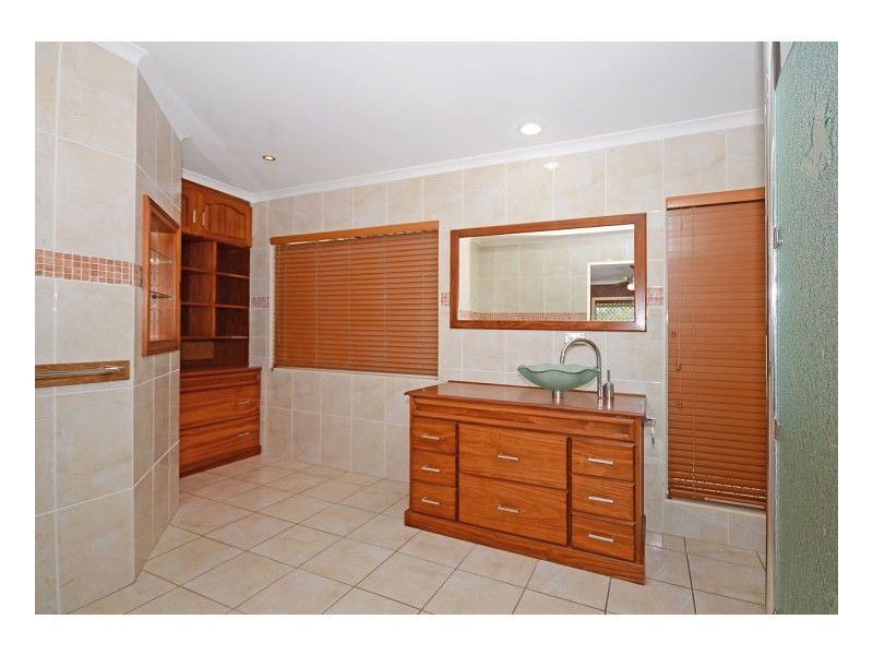 319 Condor Drive, Sunshine Acres QLD 4655