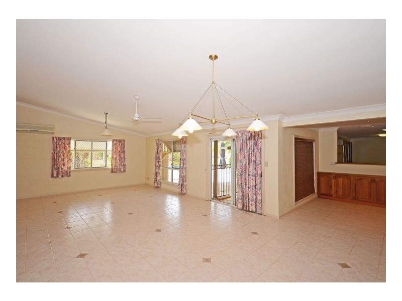 319 Condor Drive, Sunshine Acres QLD 4655