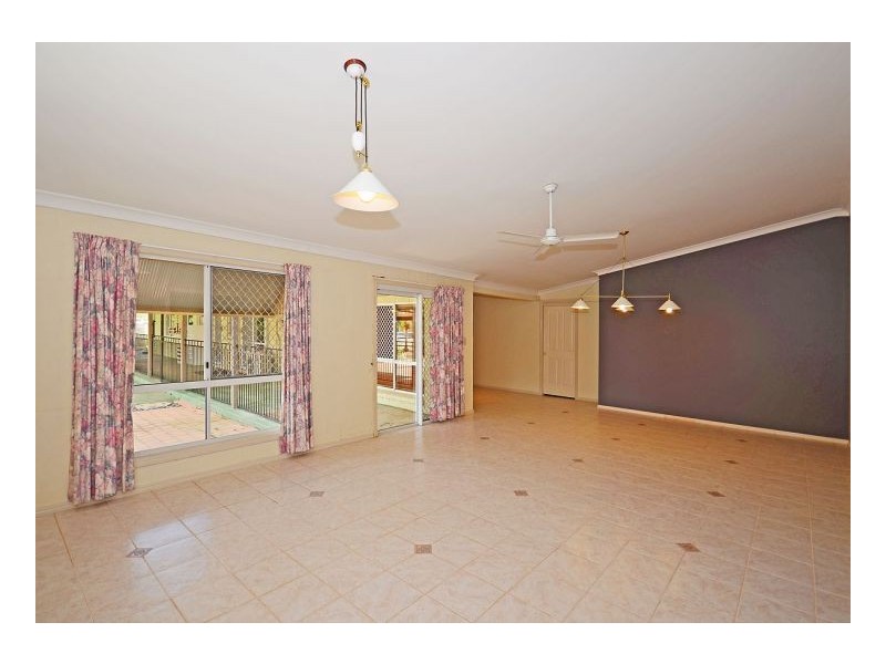 319 Condor Drive, Sunshine Acres QLD 4655