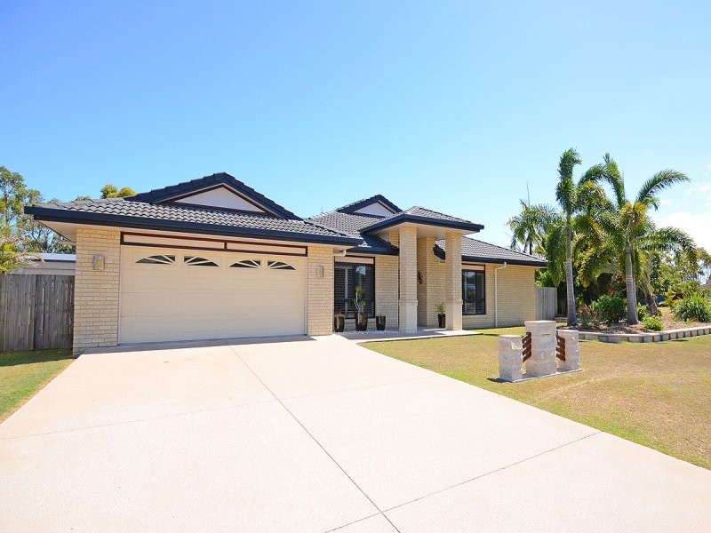 16 Amstal Avenue, Wondunna QLD 4655