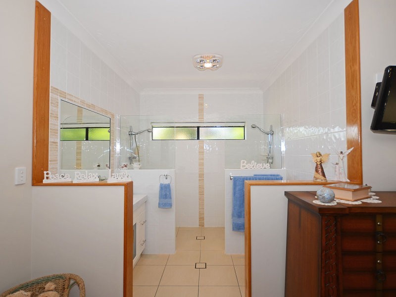 16 Amstal Avenue, Wondunna QLD 4655
