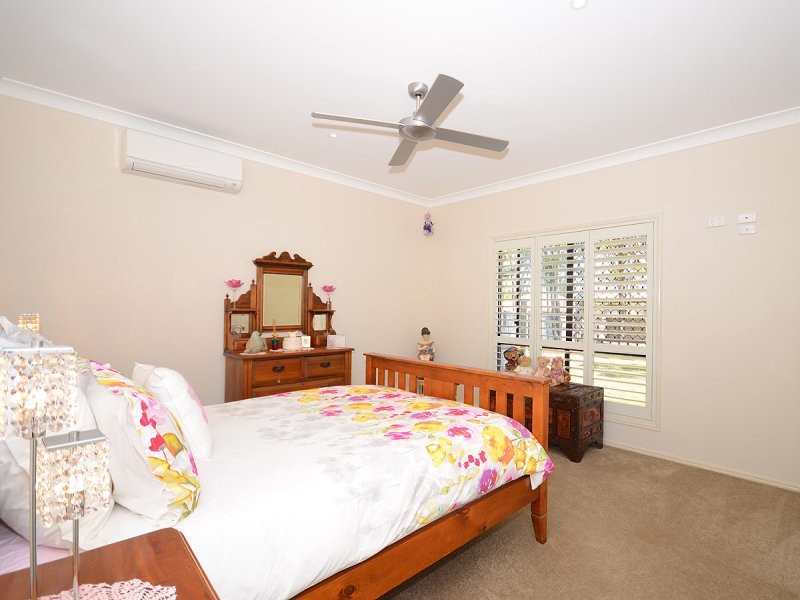 16 Amstal Avenue, Wondunna QLD 4655