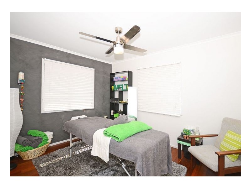 104 Long Street, Point Vernon QLD 4655