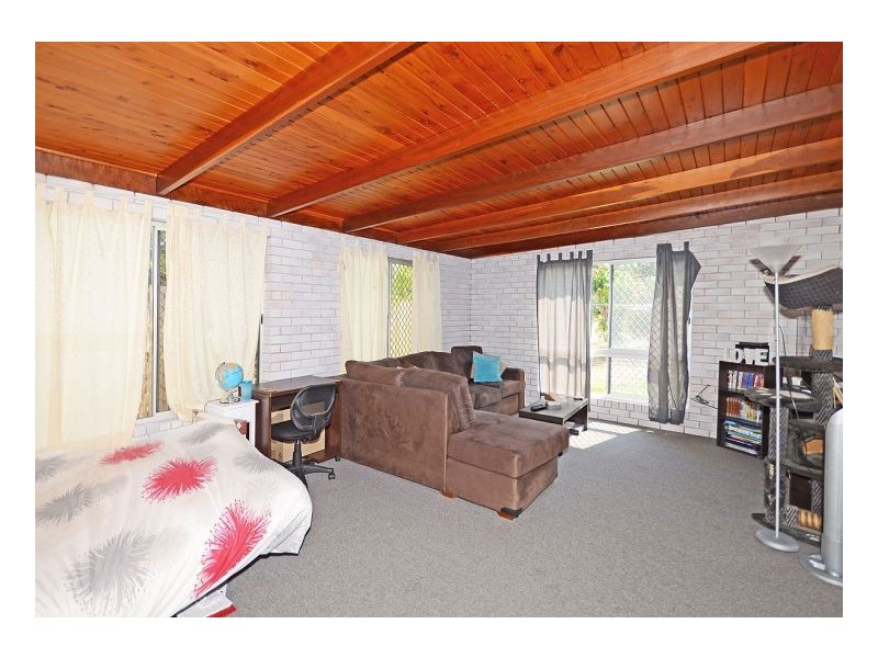 104 Long Street, Point Vernon QLD 4655