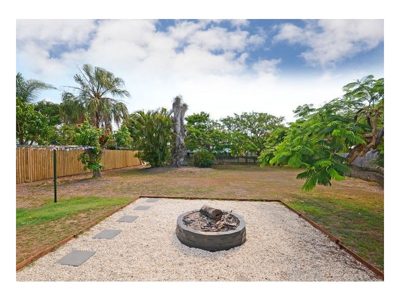 104 Long Street, Point Vernon QLD 4655