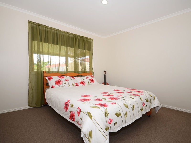 25 Joselyn Drive, Point Vernon QLD 4655