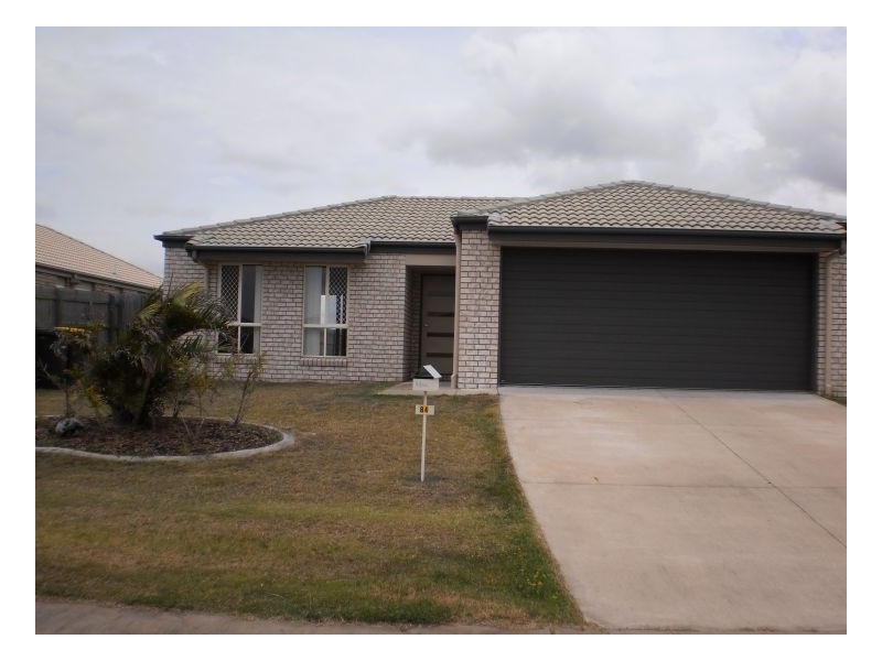84 Endeavour Way, Eli Waters QLD 4655