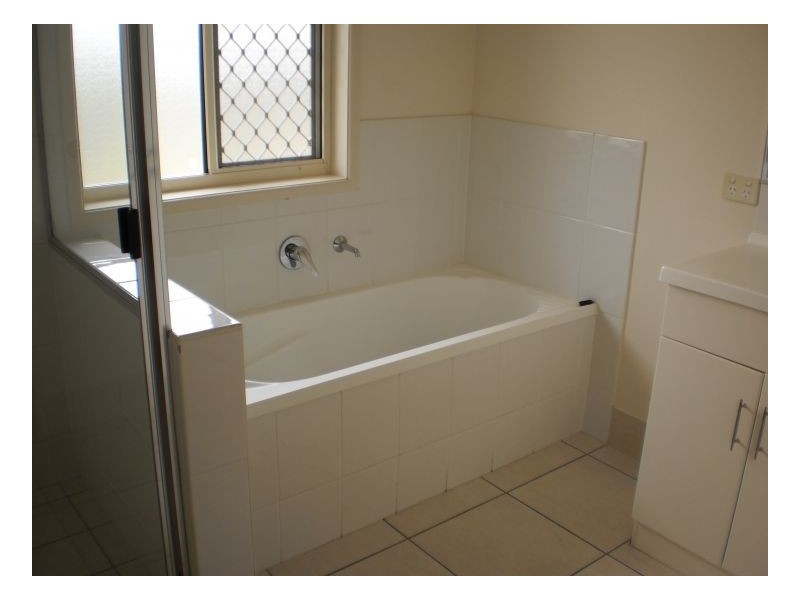 84 Endeavour Way, Eli Waters QLD 4655
